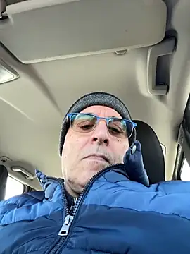 Snapshot of sempreilmio2 chatting on January 16, 11:58 am sempreilmio2 online show from January 16, 11:58 am