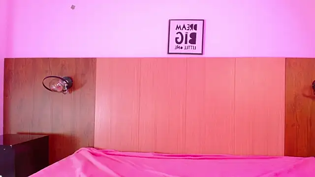 AdaaMillan online show from January 30, 2:15 pm