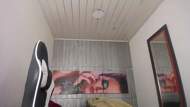 Miss sparkle00 online show from November 8, 4:12 am