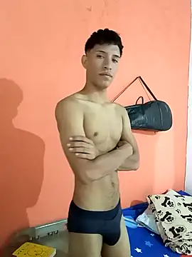 Snapshot of matteo_rivas chatting on January 14, 3:53 am matteo rivas online show from January 14, 3:53 am