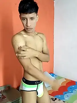 Snapshot of matteo_rivas chatting on January 21, 4:37 pm matteo rivas online show from January 21, 4:37 pm