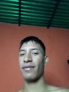 Snapshot of matteo_rivas chatting on February 4, 5:12 pm matteo rivas online show from February 4, 5:12 pm