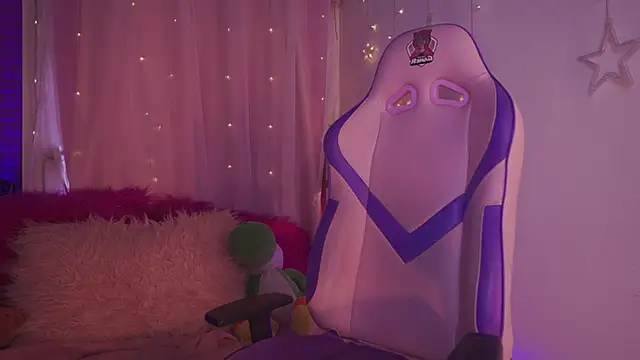 Snapshot of emma_soffia_ chatting on January 30, 7:26 pm emma soffia  online show from January 30, 7:26 pm