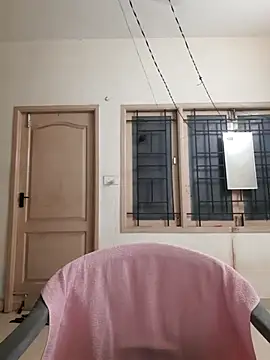 Snapshot of Chennaibull15 chatting on January 17, 8:33 pm Chennaibull15 online show from January 17, 8:33 pm