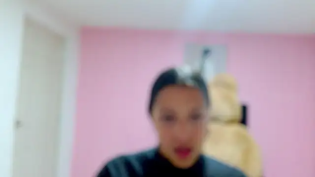 Snapshot of DULCE1609 chatting on February 14, 10:47 pm DULCE1609 online show from February 14, 10:47 pm