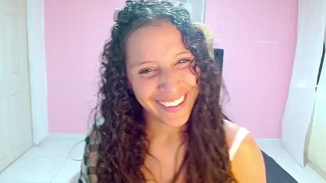 Snapshot of DULCE1609 chatting on March 12, 8:41 pm DULCE1609 online show from March 12, 8:41 pm