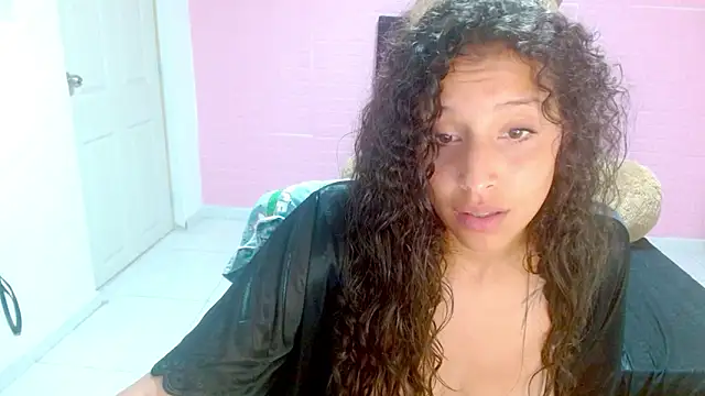 Snapshot of DULCE1609 chatting on March 16, 12:12 am DULCE1609 online show from March 16, 12:12 am