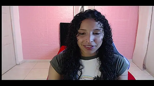 Snapshot of DULCE1609 chatting on October 28, 8:11 pm DULCE1609 online show from October 28, 8:11 pm