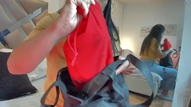 raquell moore online show from March 20, 7:58 am