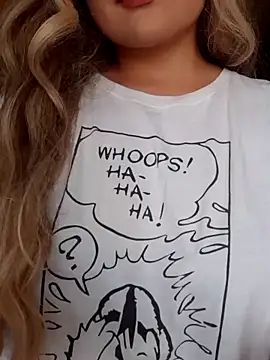 monicavictoria1301 online show from November 21, 7:45 pm