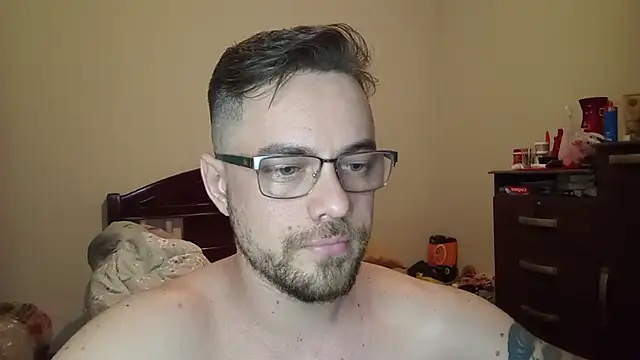 Snapshot of Dyllan__ chatting on July 3, 1:45 am Dyllan online show from July 3, 1:45 am