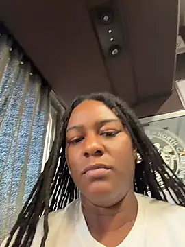 Snapshot of xoxoHotCoCo chatting on July 3, 11:44 pm xoxoHotCoCo online show from July 3, 11:44 pm
