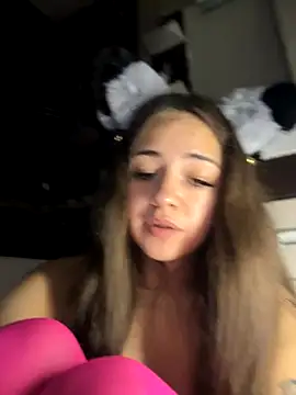 Snapshot of GeraBoobsi chatting on November 2, 11:45 am GeraBoobsi online show from November 2, 11:45 am