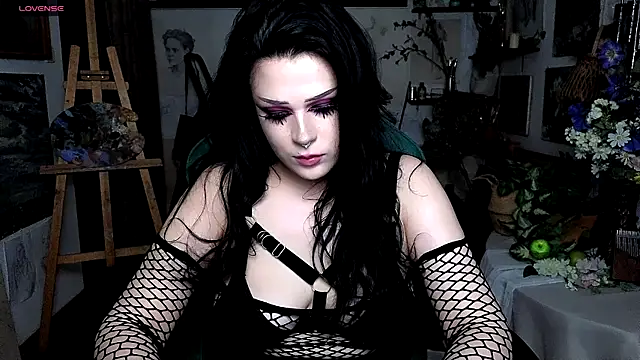 Snapshot of Rouz_Farrel chatting on October 5, 12:47 pm Rouz Farrel online show from October 5, 12:47 pm