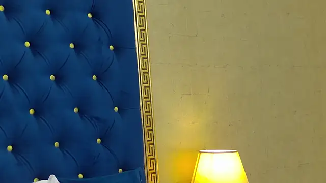 Annabellerise online show from March 3, 6:01 pm