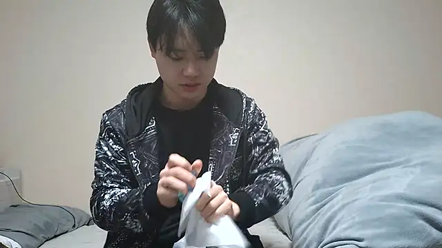 Snapshot of nunnun00 chatting on March 8, 3:39 am nunnun00 online show from March 8, 3:39 am