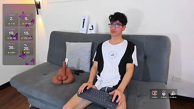 Cum hunters online show from November 26, 3:18 am