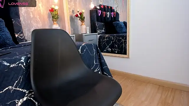 Isis ariany  online show from February 19, 12:55 pm