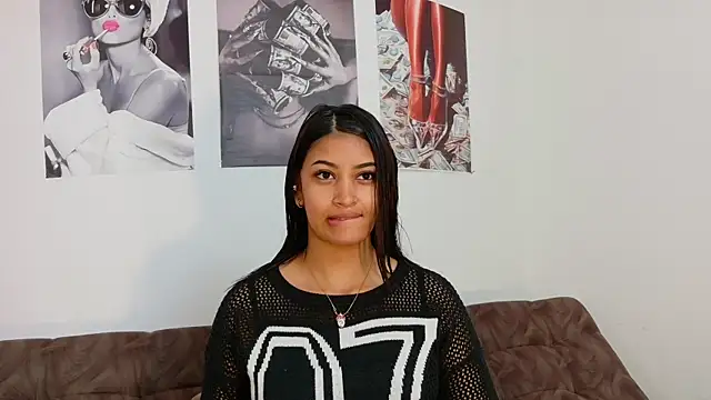 Snapshot of loretahorny chatting on October 10, 1:32 pm loretahorny online show from October 10, 1:32 pm