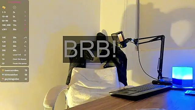 Snapshot of Fraannco chatting on March 6, 4:41 am Fraannco online show from March 6, 4:41 am