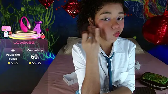 Snapshot of lucie_petite chatting on September 21, 6:42 pm lucie petite online show from September 21, 6:42 pm