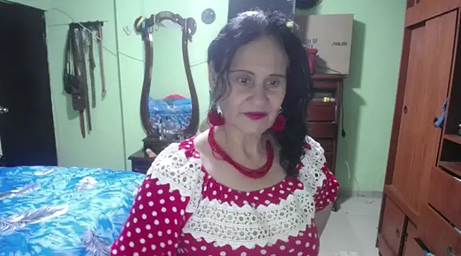 Snapshot of jazmin_mature_ chatting on February 12, 12:37 am jazmin mature online show from February 12, 12:37 am