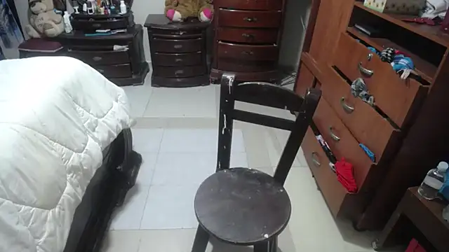 Snapshot of jazmin_mature_ chatting on December 20, 12:23 pm jazmin mature online show from December 20, 12:23 pm