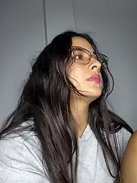 baaby-miiaa online show from March 8, 9:28 am