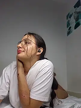 baaby-miiaa online show from March 11, 9:13 am