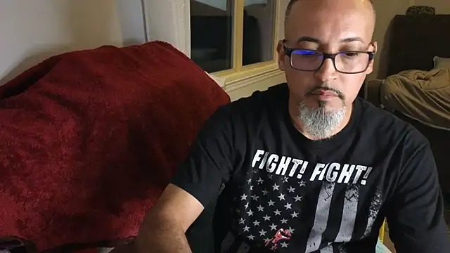 Snapshot of TheConfidentialClub chatting on February 18, 11:41 pm TheConfidentialClub online show from February 18, 11:41 pm