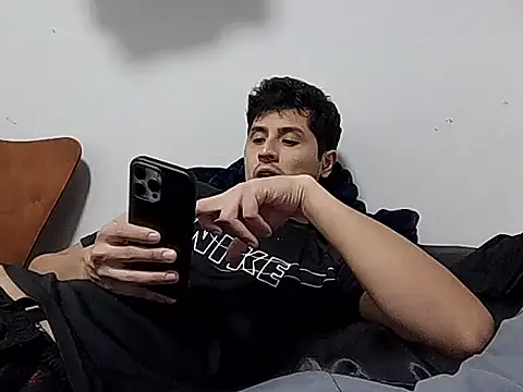 PerroDemonioHot online show from December 22, 12:40 am