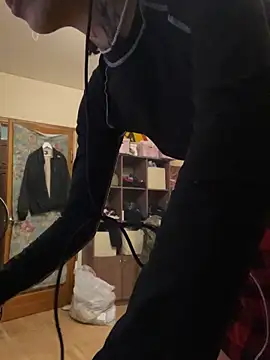 Snapshot of mollyEXD chatting on November 17, 8:36 pm mollyEXD online show from November 17, 8:36 pm