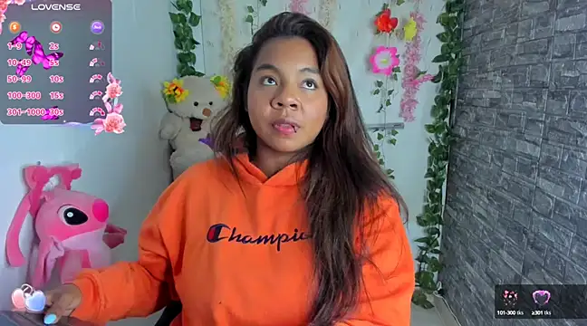 naty jhonsom  online show from March 10, 7:42 am