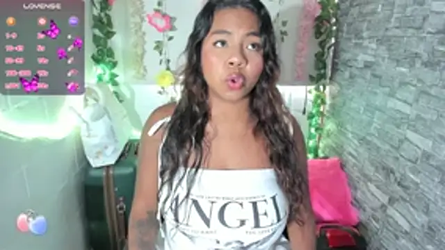 naty jhonsom  online show from December 4, 9:12 pm