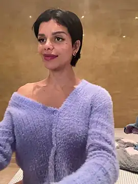 Rosariolovex online show from February 3, 10:47 am