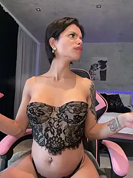 Rosariolovex online show from March 18, 9:52 am