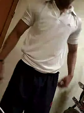 Snapshot of hot_hunk_boy chatting on January 18, 6:53 pm hot hunk boy online show from January 18, 6:53 pm