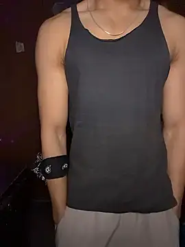 Snapshot of hot_hunk_boy chatting on January 14, 9:09 pm hot hunk boy online show from January 14, 9:09 pm