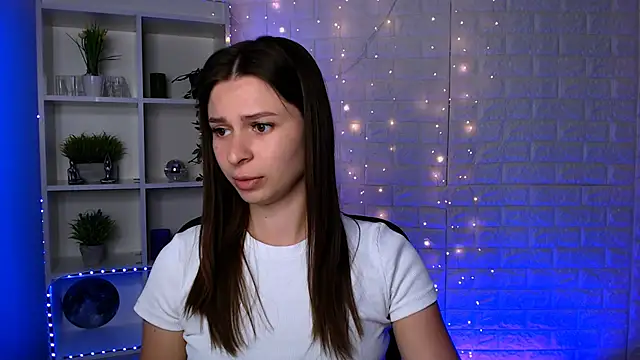 Snapshot of flora_ri chatting on September 17, 9:33 am flora ri online show from September 17, 9:33 am