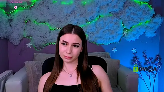flora ri online show from May 31, 9:27 am