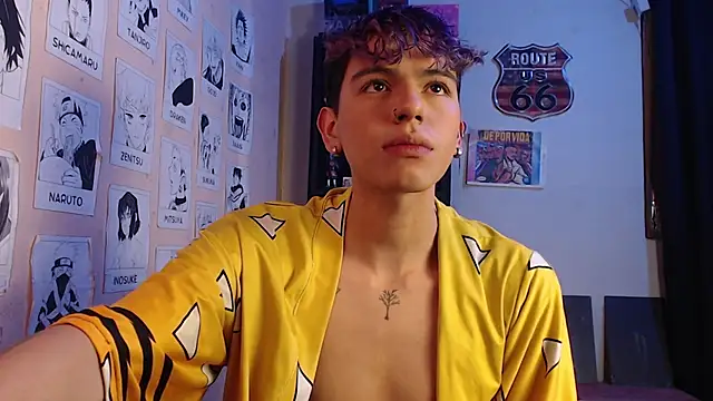 Snapshot of Mickey_Magic chatting on January 19, 6:31 am Mickey Magic online show from January 19, 6:31 am