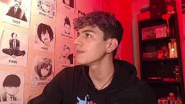 Snapshot of Mickey_Magic chatting on February 24, 5:33 am Mickey Magic online show from February 24, 5:33 am