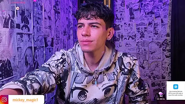 Snapshot of Mickey_Magic chatting on February 3, 10:48 pm Mickey Magic online show from February 3, 10:48 pm