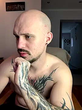 AssHunter4k online show from December 17, 9:15 am