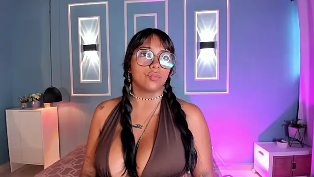 isabella zc online show from June 20, 11:46 am