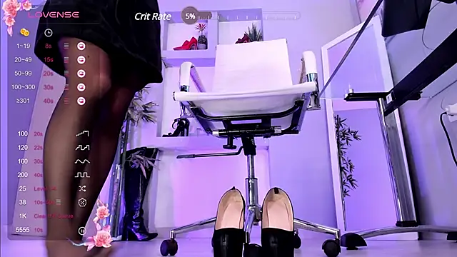 hannah howeell   online show from January 20, 3:28 pm