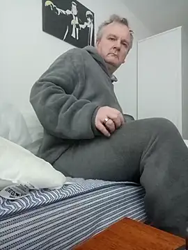 Paolo7619 online show from March 6, 10:30 am