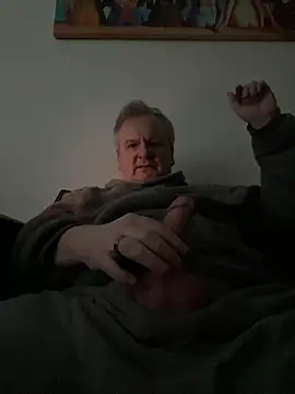 Snapshot of Paolo7619 chatting on March 21, 6:29 am Paolo7619 online show from March 21, 6:29 am