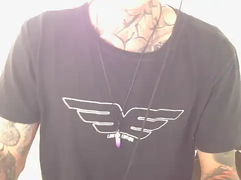 Snapshot of smokingink chatting on May 4, 7:32 pm smokingink online show from May 4, 7:32 pm