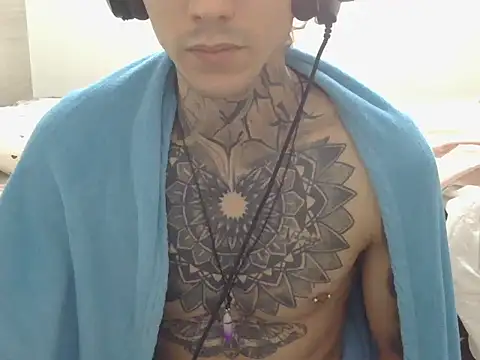 Snapshot of smokingink chatting on May 5, 7:55 pm smokingink online show from May 5, 7:55 pm